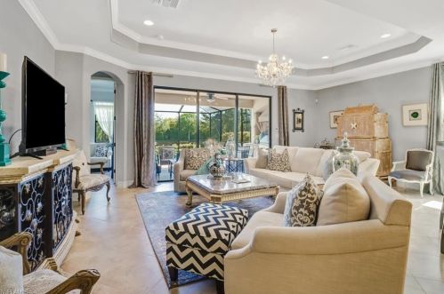 2982 Aviamar Cir, Naples FL  34114-9564 exterior