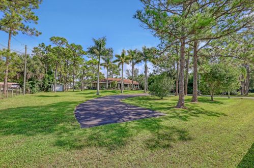 11095 67th Pl, West Palm Beach, FL 33412-1808