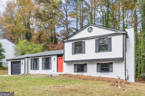 4992 Stone Trce, Stone Mountain GA  30083-6008 exterior