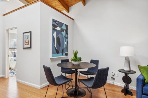 1003 47 St, Oakland CA 94608-3316 exterior