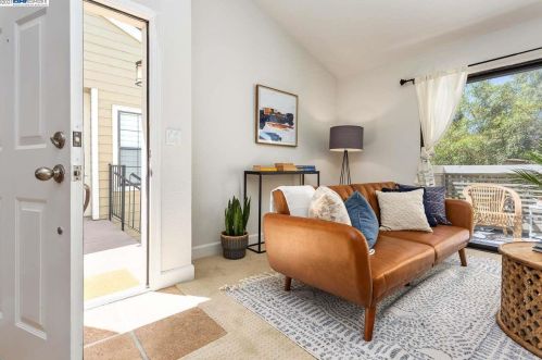 154 Eastridge Dr, San Ramon, CA 94582-4902