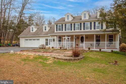 3347 Salford Station Rd, Perkiomenville, PA 18074-9748