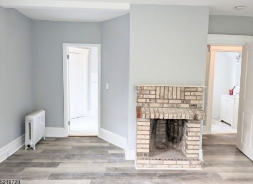 33 Wilcox Ave, East Orange NJ  07018-3320 exterior