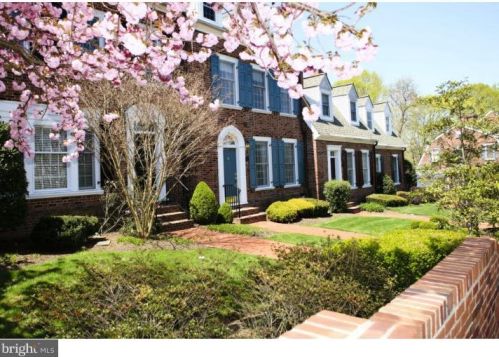11 Sentinel Rd, Washington Crossing, PA 18977-1100