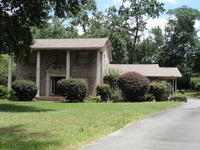 106 Manville Ave, Barnwell, SC 29812-1598