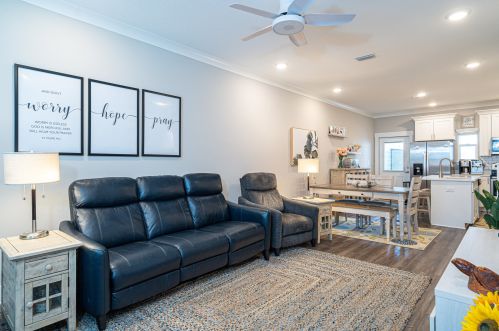 179 Sand Palm Rd, Freeport, FL 32439-3723