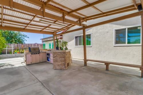 933 Dimarino St, San Diego CA 92114-3024 exterior