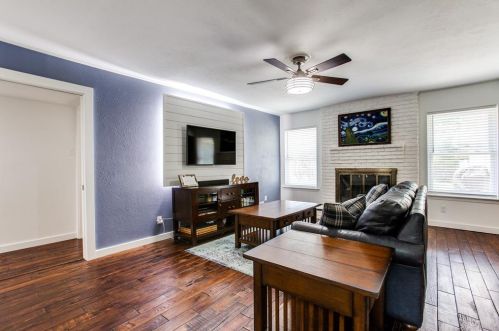 426 Summit Dr, Richardson, TX 75081-5118