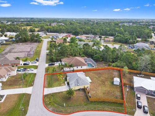 5530 Downs St, Fort Pierce, FL 34986-4005