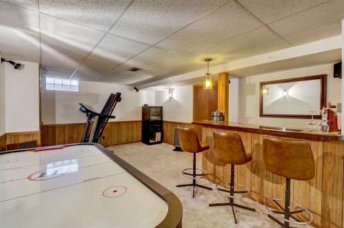 5853 Glen Flora Dr, Greendale, WI 53129-1515