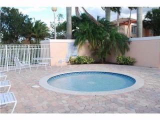 764 208th Dr, Hollywood FL  33029-2148 exterior