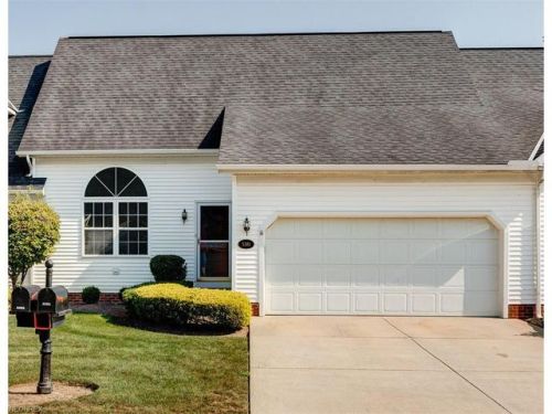 5381 Pebble Creek Ln, Painesville, OH 44077-5184