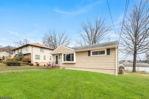 8 Claremont Ave, Paterson NJ  07512-1602 exterior