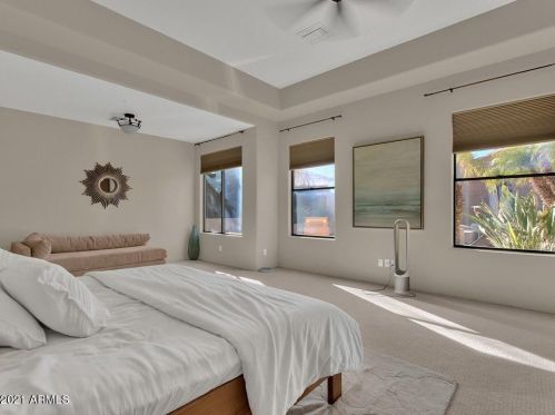 9390 Monument Dr, Scottsdale AZ 85262-4744 exterior