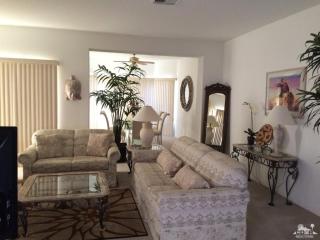 48627 Calle Esperanza, La Quinta CA  92253-6209 exterior