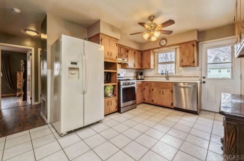 24 Main St, East Brunswick NJ  08816-4768 exterior