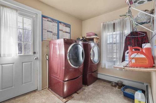 318 Noxon Rd, Poughkeepsie NY  12603-2904 exterior