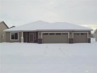 714 6th Ave, Ephrata, WA 98823-2347
