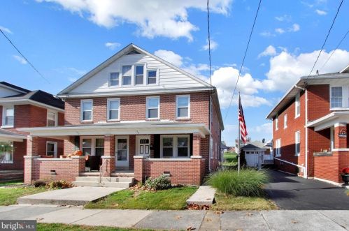 134 Walnut St, Spring Grove, PA 17362-1028