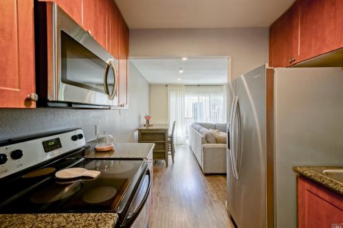 1614 Yardley St, Santa Rosa CA  95403-2393 exterior