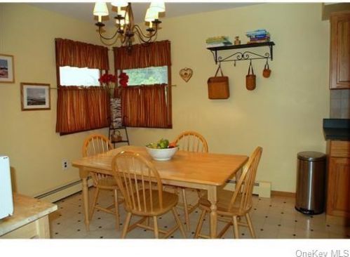 48 Heights Rd, Stony Point NY  10980-1538 exterior