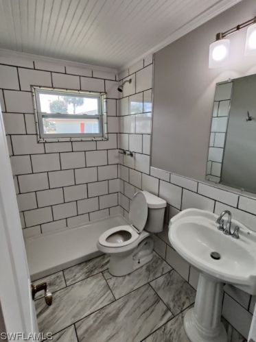 1501 Canal St, Lehigh Acres FL  33936-5305 exterior