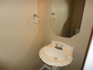 1177 Miss Kimberlys Ln, Pflugerville TX  78660-3939 exterior