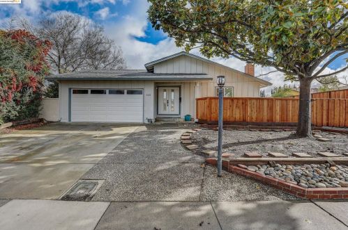 663 Starling Ave, Livermore CA  94551-6143 exterior
