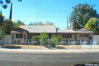 4226 56th St, Sacramento, CA 95820-3152