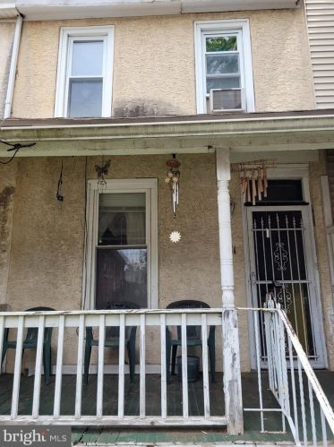 11 Basin St, Norristown, PA 19401-3807