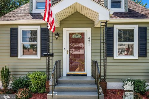 421 Queen St, West Deptford, NJ 08096-5724