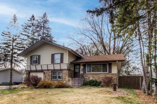 6933 Brunswick Ave, Minneapolis, MN 55429-1070