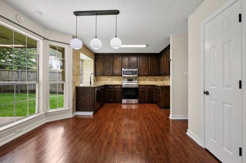 2308 Old Hickory Ln, Lewisville TX  75028-4593 exterior