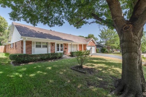 5632 Wedgmont Cir, Fort Worth, TX 76133-2802