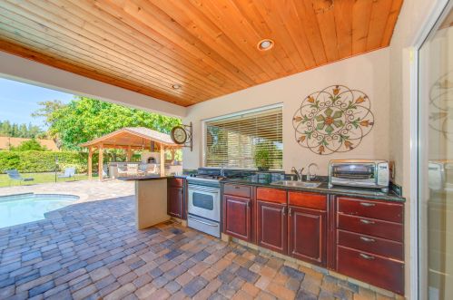 167 Forester Ct, West Palm Beach, FL 33414-4002