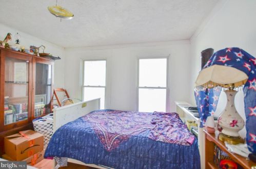 310 Congress St, Charles Town WV  25414-1320 exterior