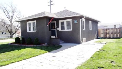 811 5 St, Mc Cook NE  69001-2708 exterior