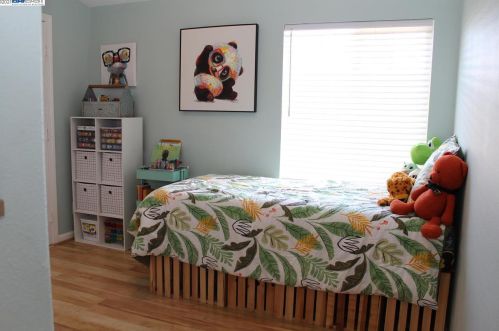 28378 Bradshire Rd, Hayward CA  94545-4818 exterior