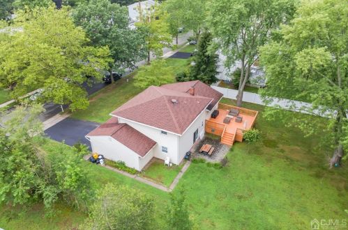10 Alexander Rd, East Brunswick, NJ 08816-2703