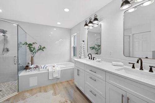 10461 Regent Cir, Naples FL  34109-1571 exterior