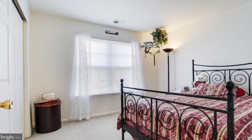 29 Durham Dr, Columbus NJ  08022-2349 exterior