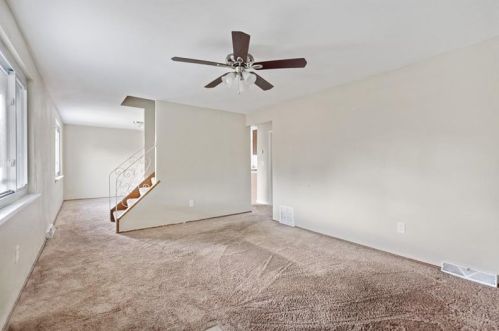 608 Hillside Dr, Pittsburgh, PA 15235-1838