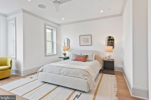 236 11th St, Washington DC  20002-6218 exterior