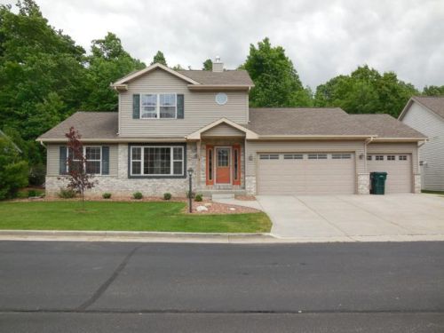 314 Kames Ct, Slinger, WI 53086-9449