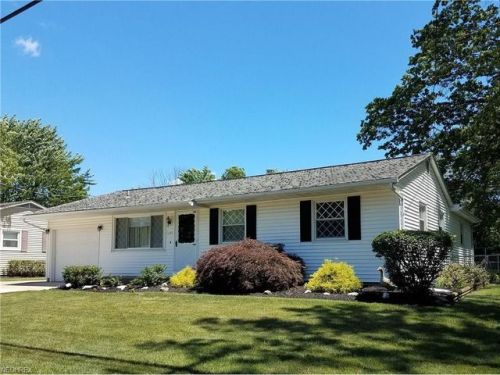 1171 Sanford St, Vermilion, OH 44089-1516