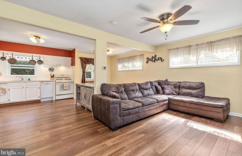 10 Valley View Ct, Trenton, NJ 08620-2614
