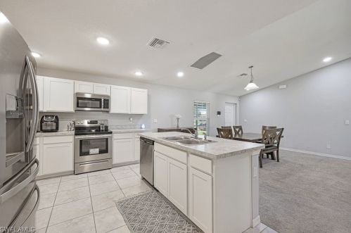21 23rd Ter, Cape Coral, FL 33909-4279