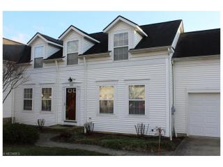 5187 Atterbury Ln, Cuyahoga Falls, OH 44224-6033