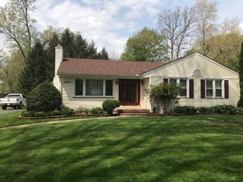 4048 Dover Rd, Youngstown, OH 44511-3512