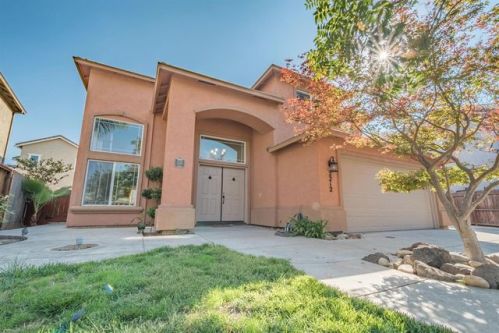 2212 Alarose Way, Riverbank, CA 95367-9531